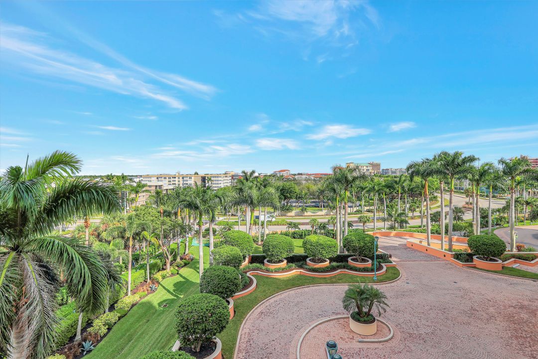 930 Cape Marco Dr #506, Marco Island, FL 34145