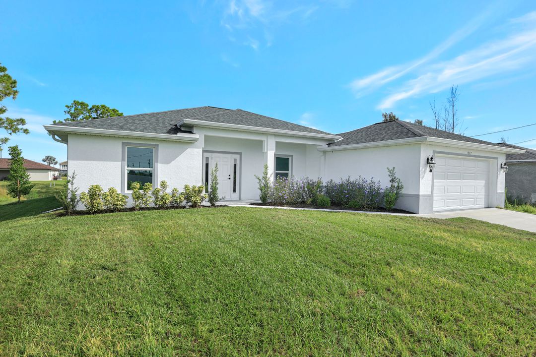 1907 NW 20th Terrace, Cape Coral, FL 33993