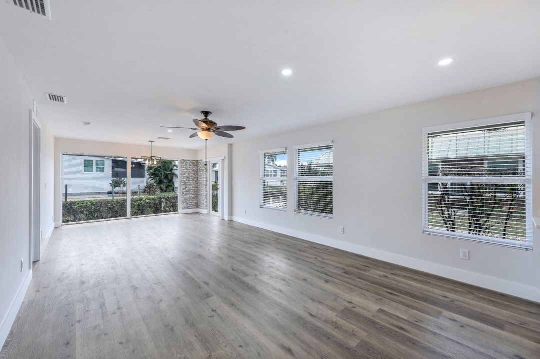 2848 Arbutus St #D1, Naples, FL 34112