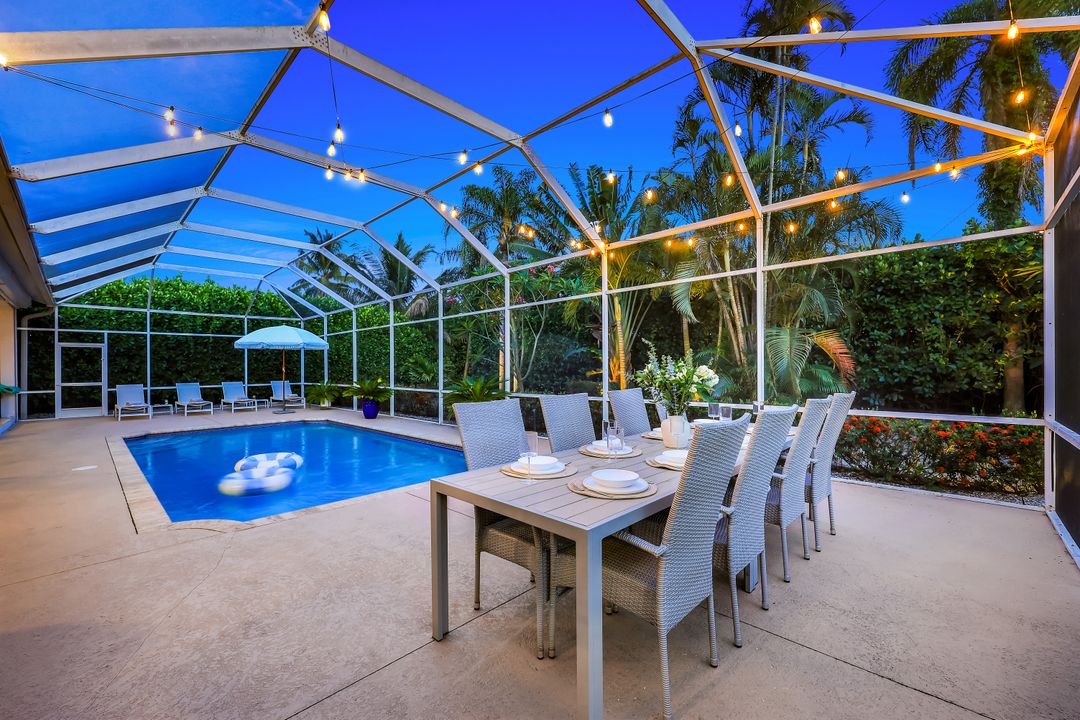 778 95th Ave N, Naples, FL 34108