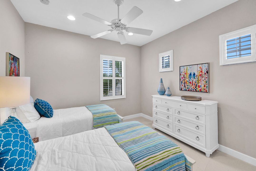 8755 Coastline Ct #202, Naples, FL 34120