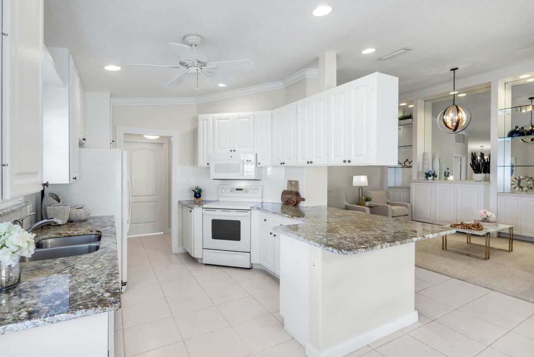 3093 Futuna Ln, Naples, FL 34119
