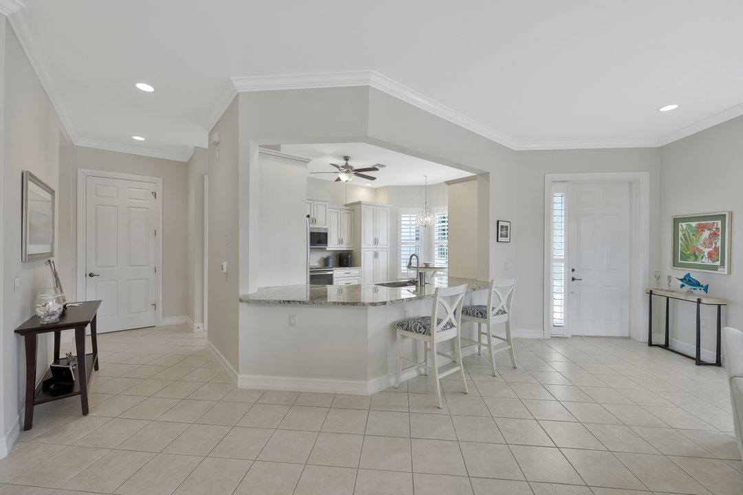 5012 Maxwell Cir #101, Naples, FL 34105