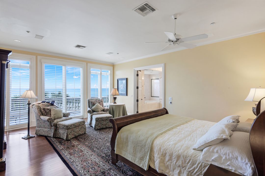 7425 Bay Colony Dr, Naples, FL 34108