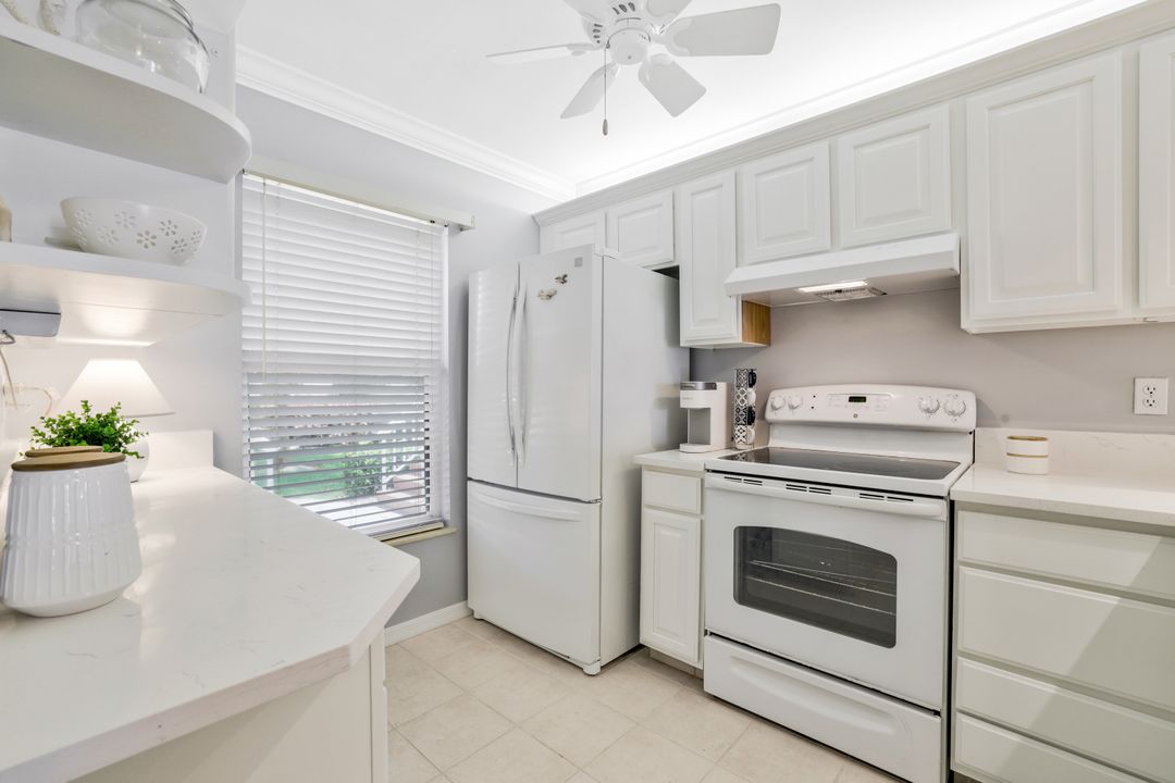 1045 Mainsail Dr #402, Naples, FL 34114