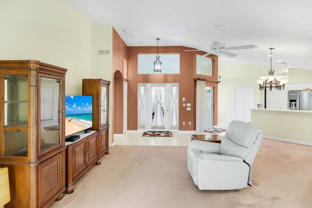 1201 Jardin Dr, Naples, FL 34104