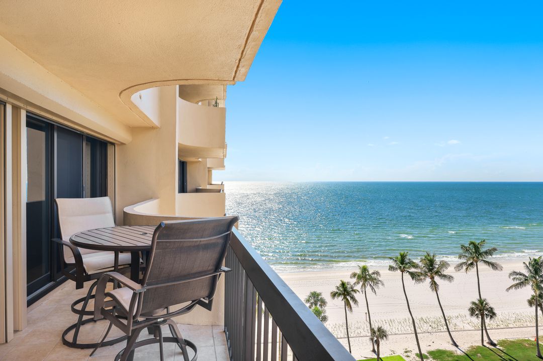 4001 Gulf Shore Blvd N #902, Naples, FL 34103