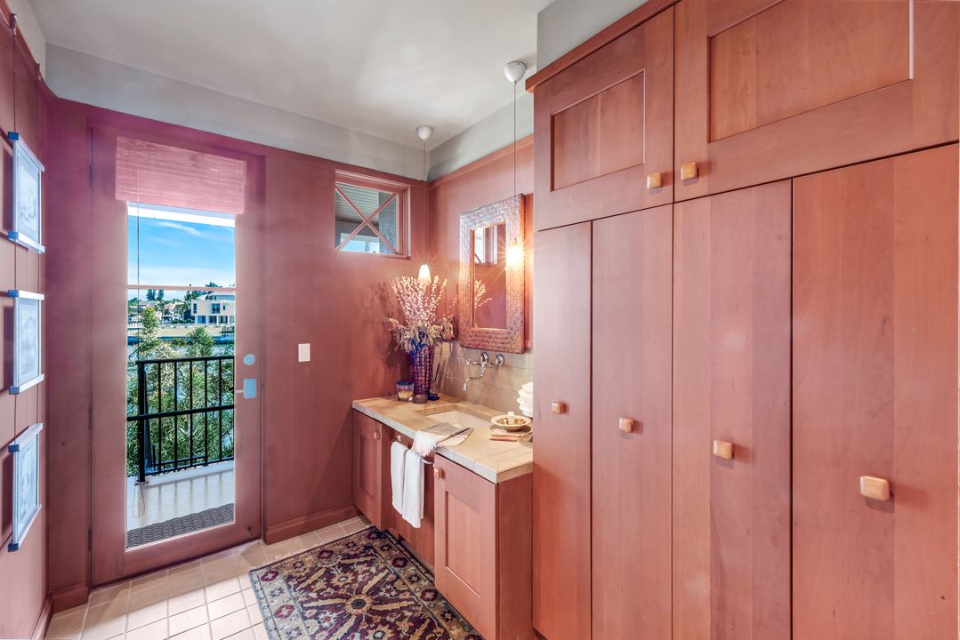 290 Channel Dr, Naples, FL 34108