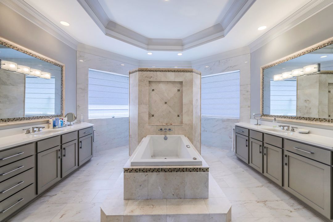 23641 Waterside Dr, Bonita Springs, FL 34134