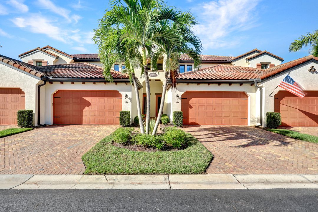 15213 Butler Lake Dr, Naples, FL 34109