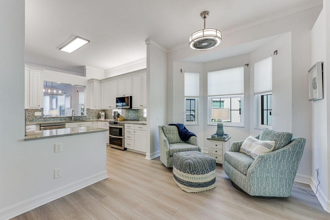 805 Bentwater Cir #104, Naples, FL 34108