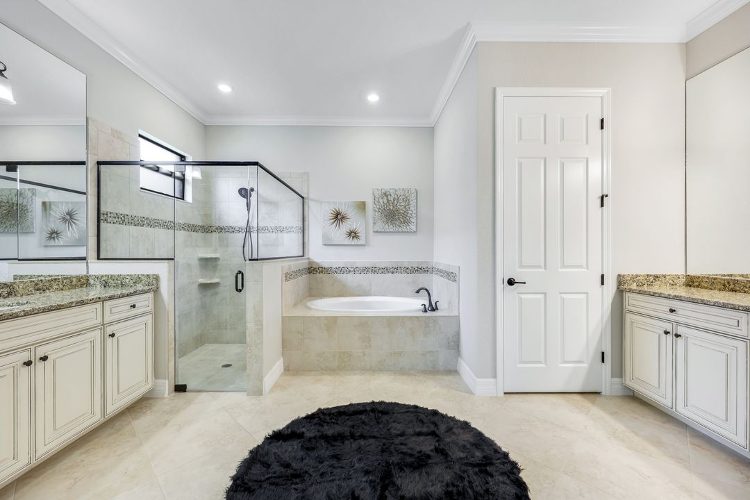 28087 Kerry Ct, Bonita Springs, FL 34135