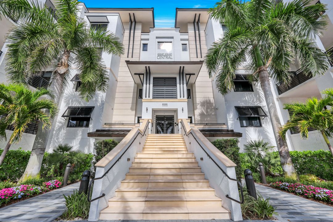 1111 Central Ave #514, Naples, FL 34102