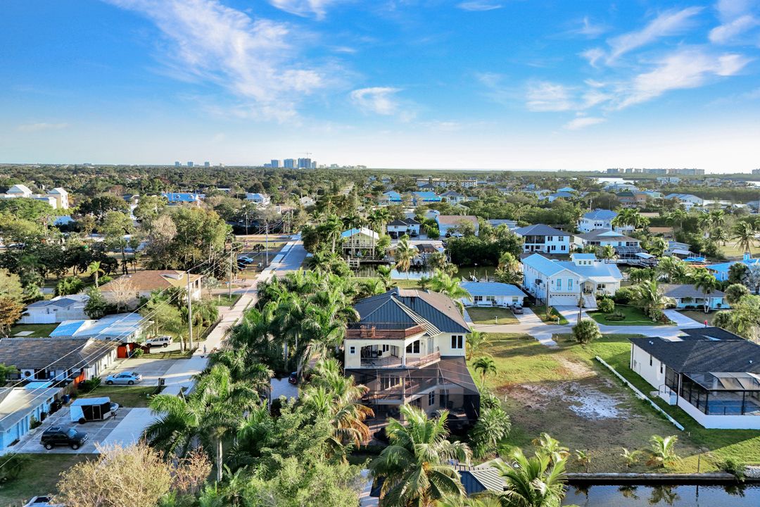 4806 Regal Dr, Bonita Springs, FL 34134