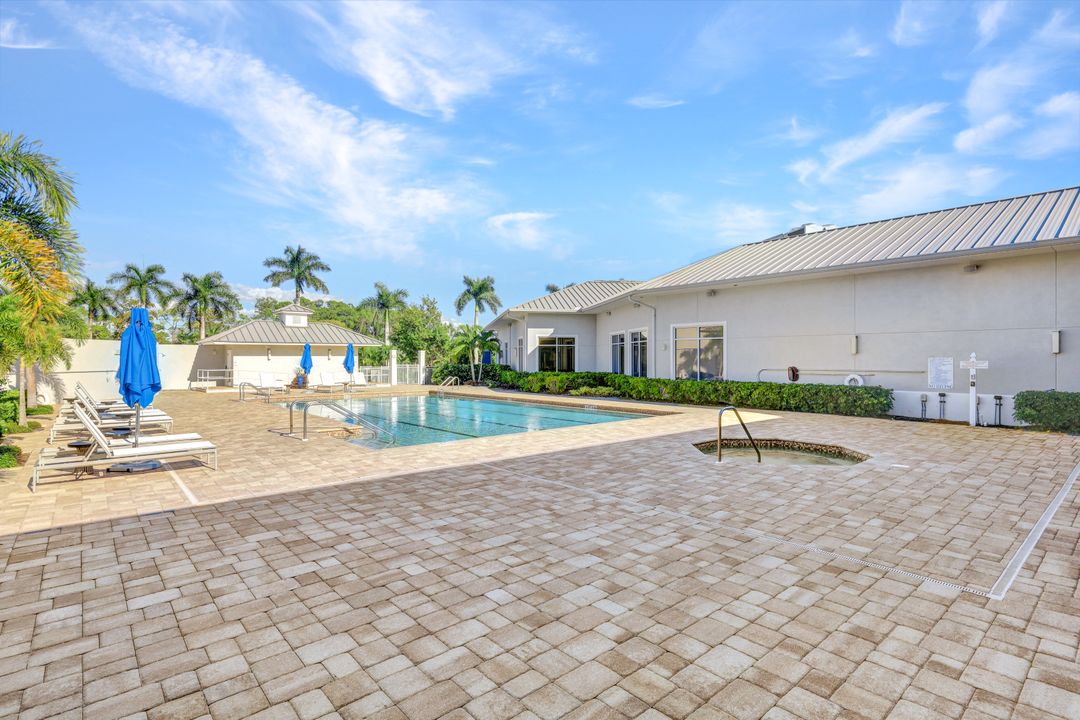 4801 Pond Apple Dr S, Naples, FL 34119