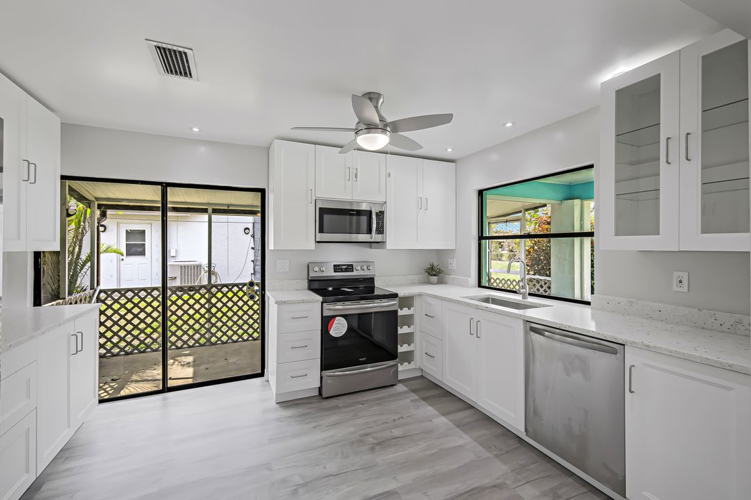 4118 SE 2nd Ave, Cape Coral, FL 33904