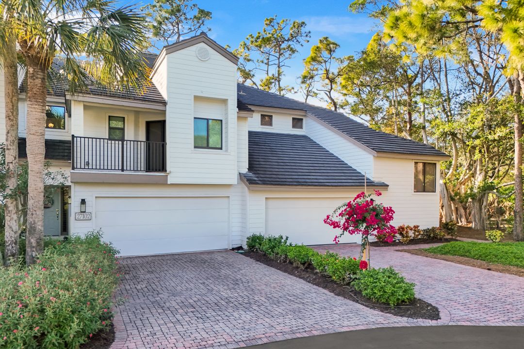 27100 Oakwood Lake Dr, Bonita Springs, FL 34134