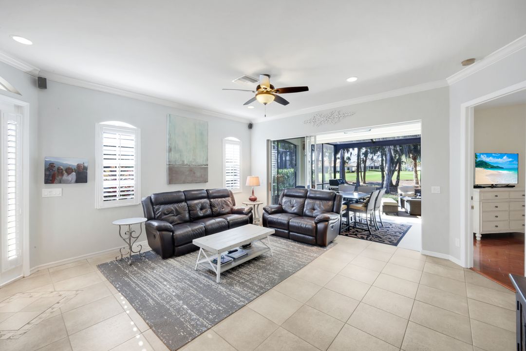 12694 Fox Ridge Dr, Bonita Springs, FL 34135