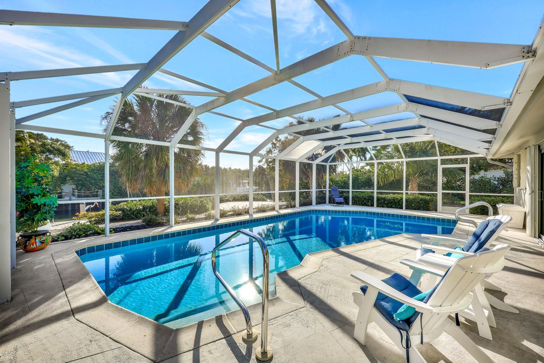 1010 Kings Crown Dr, Sanibel, FL 33957