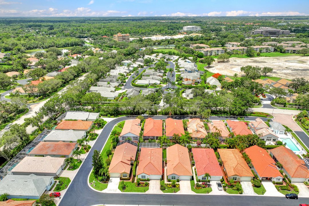 5910 Almaden Dr, Naples, FL 34119