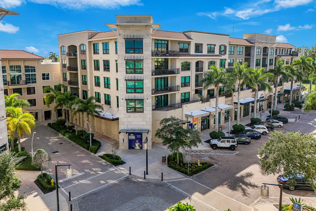 9123 Strada Pl #7201, Naples, FL 34108