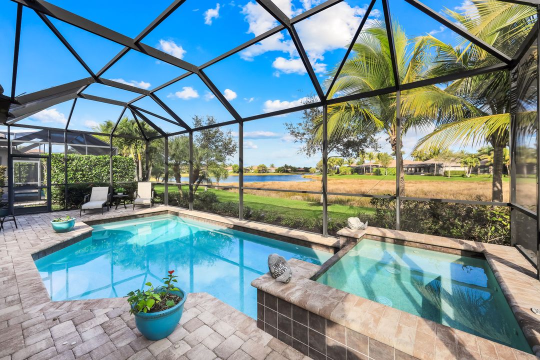 9539 Campanile Cir, Naples, FL 34114