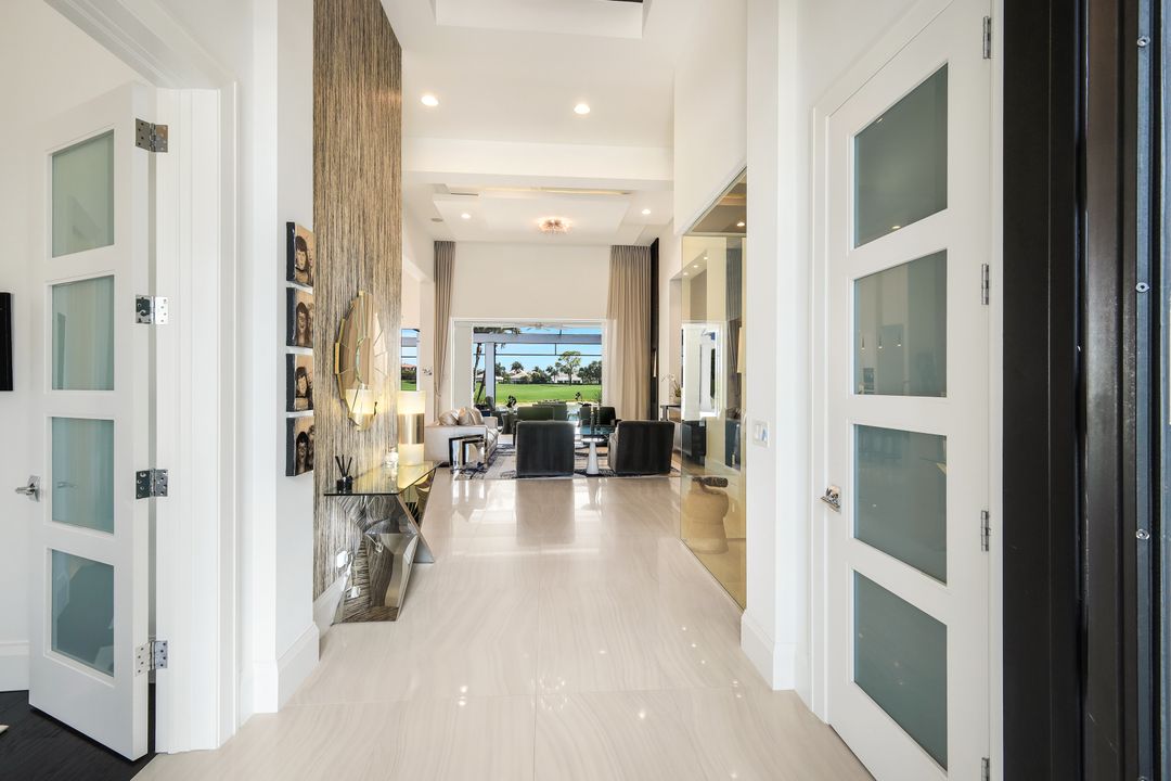 16438 Seneca Way, Naples, FL 34110