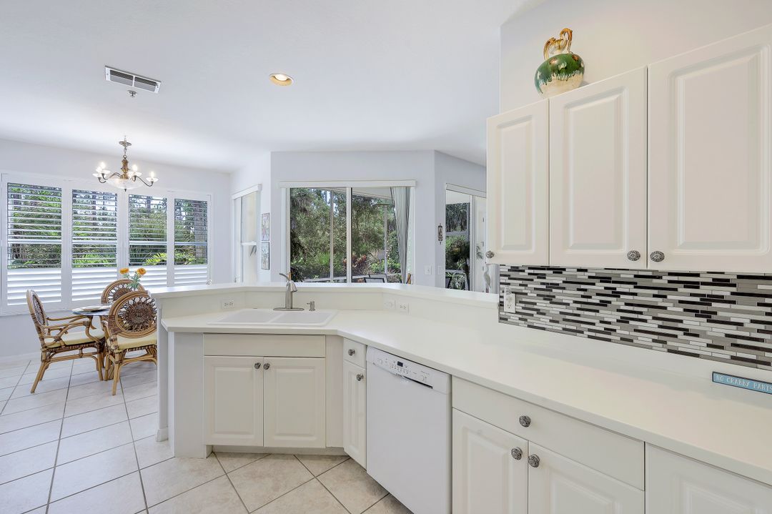 4685 Winged Foot Ct #103, Naples, FL 34112