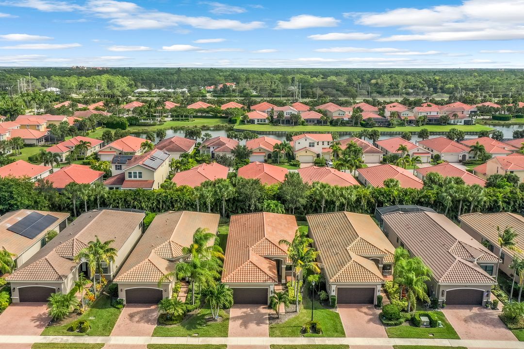 13644 Mandarin Cir, Naples, FL 34109