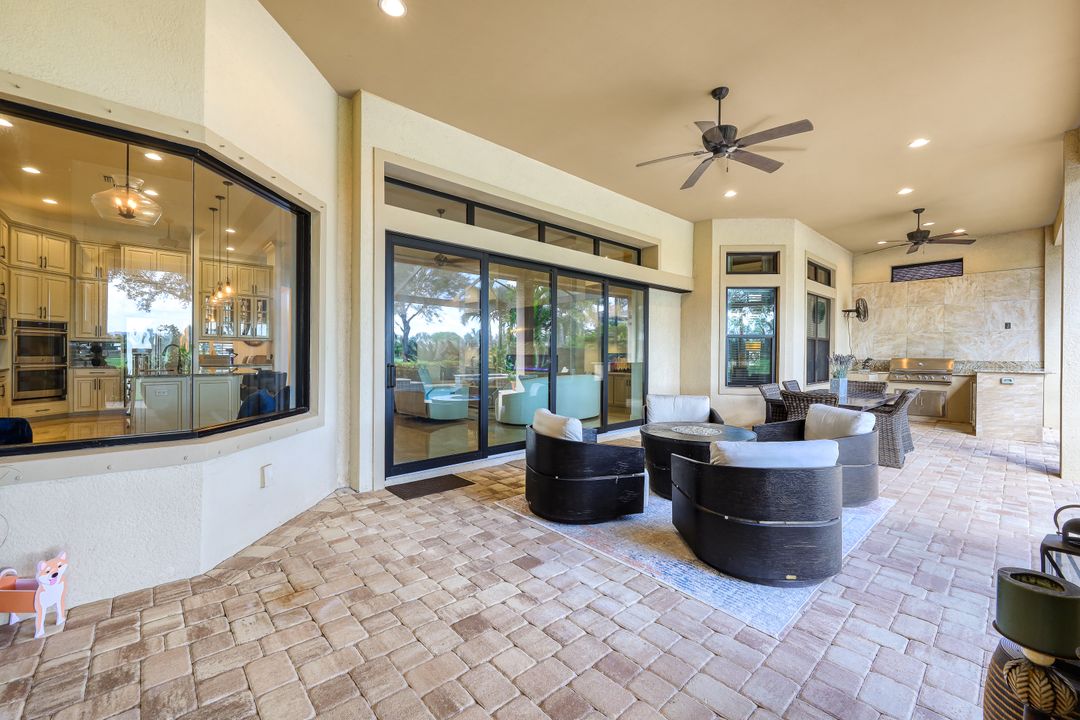 8678 Amour Ct, Naples, FL 34119