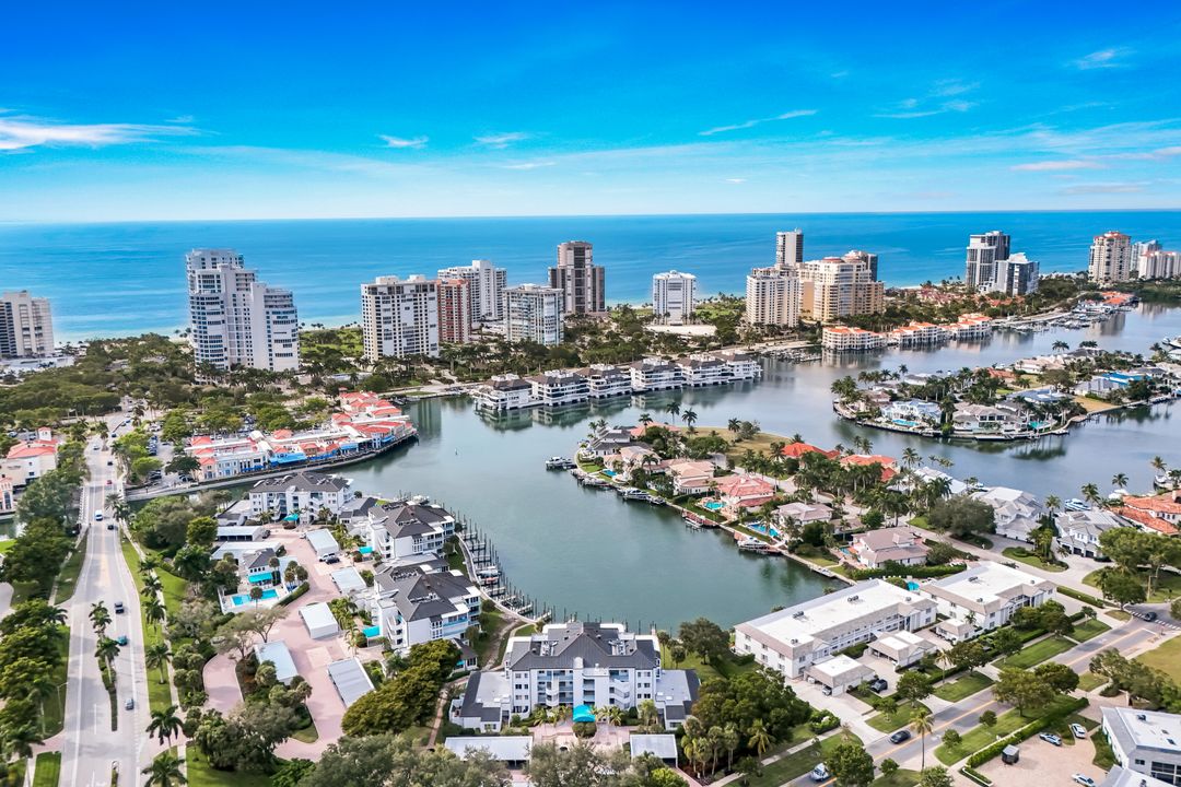 355 Park Shore Dr #1-134, Naples, FL 34103