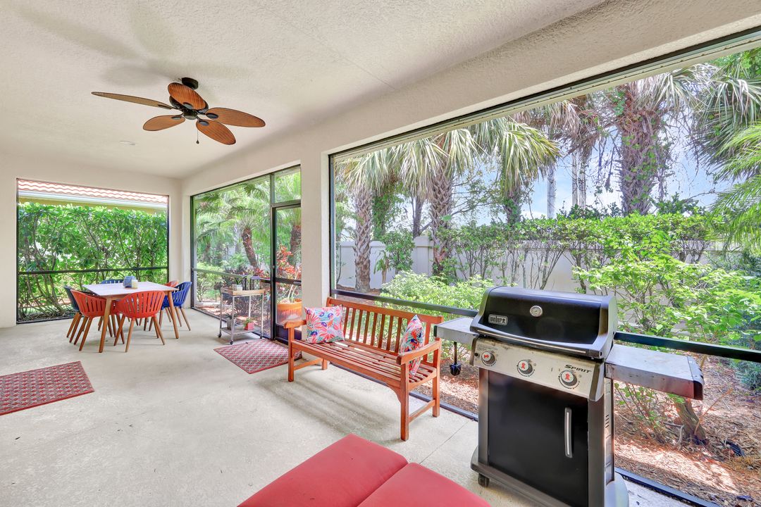 13466 Kent St, Naples, FL 34109