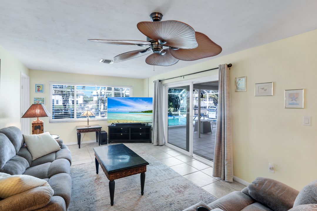 5201 Willow Ct, Cape Coral, FL 33904