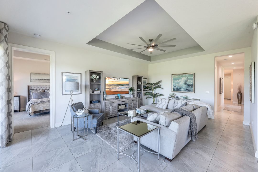 604 El Camino Real #101, Naples, FL 34119