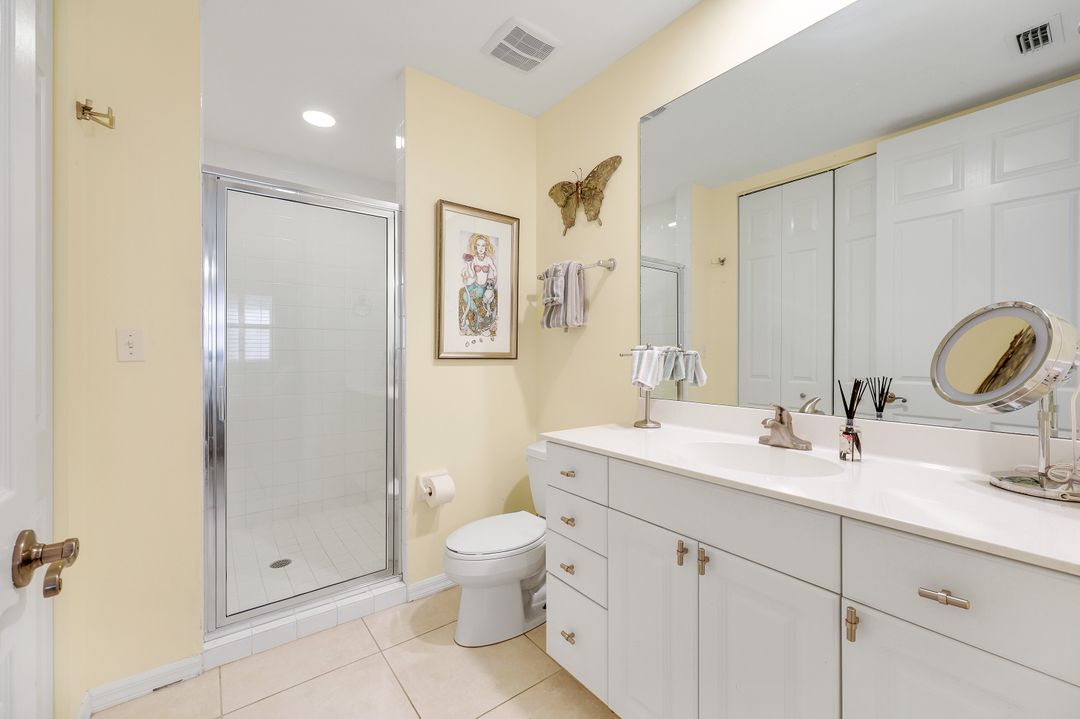 400 Flagship Dr #902, Naples, FL 34108