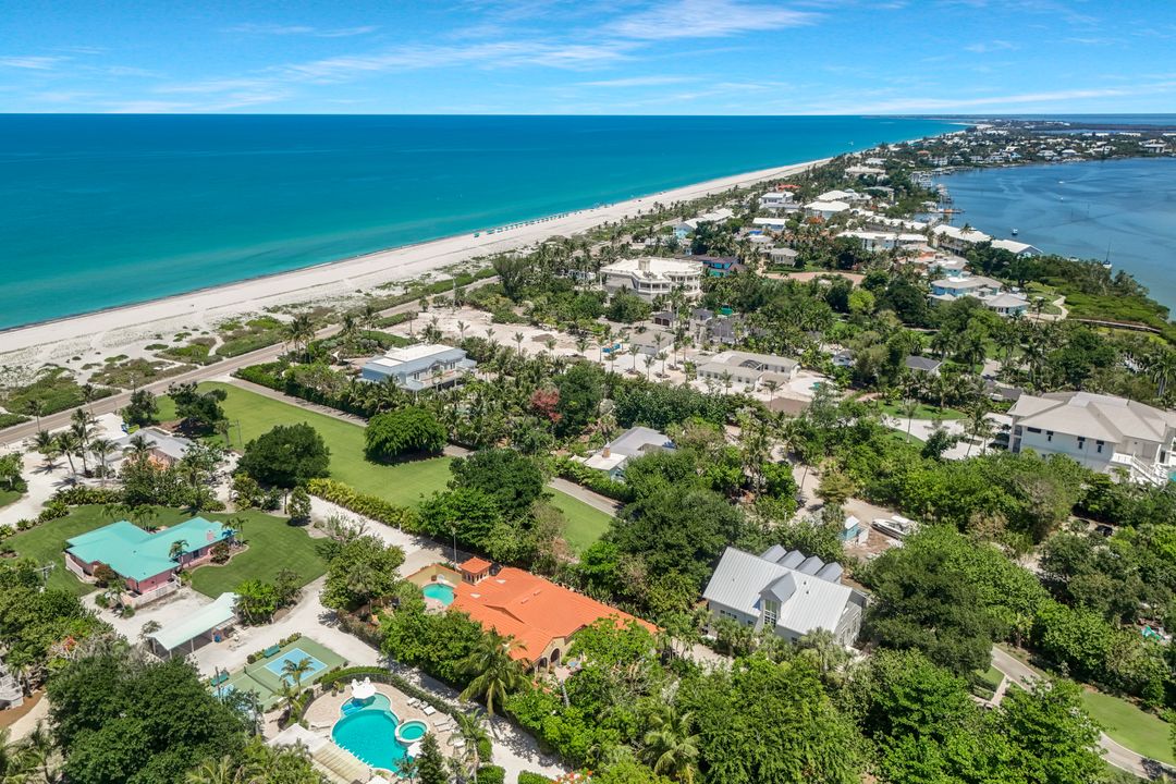 16167 Captiva Dr, Captiva, FL 33924