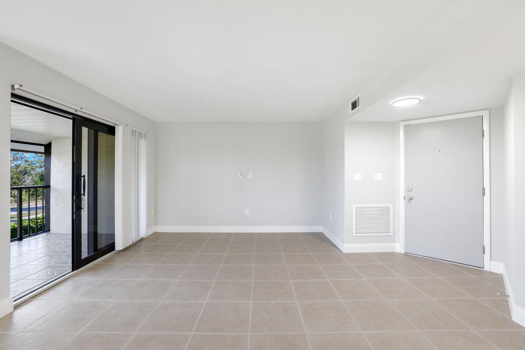 1508 Mainsail Dr, Naples, FL 34114