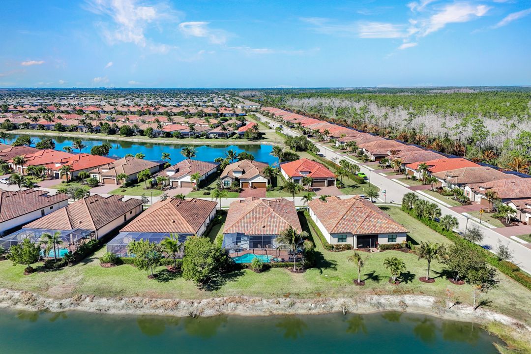 28007 Kerry Ct, Bonita Springs, FL 34135