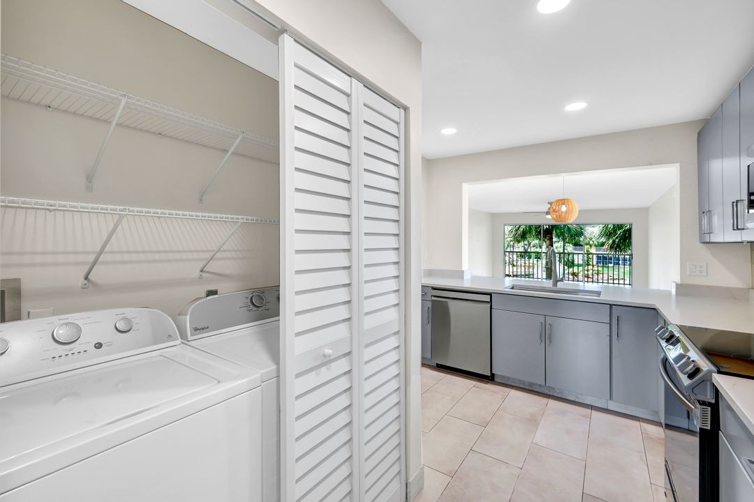 1330 Yesica Ann, Cir 1 #206, Naples, FL 34110
