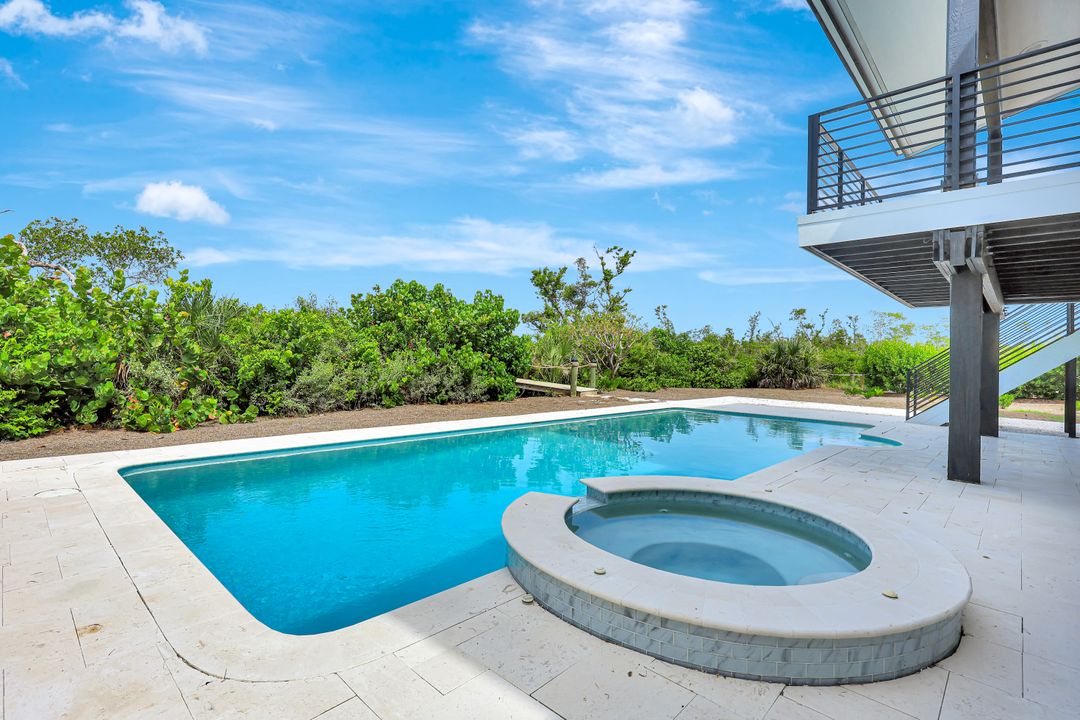 5435 Osprey Ct, Sanibel, FL 33957