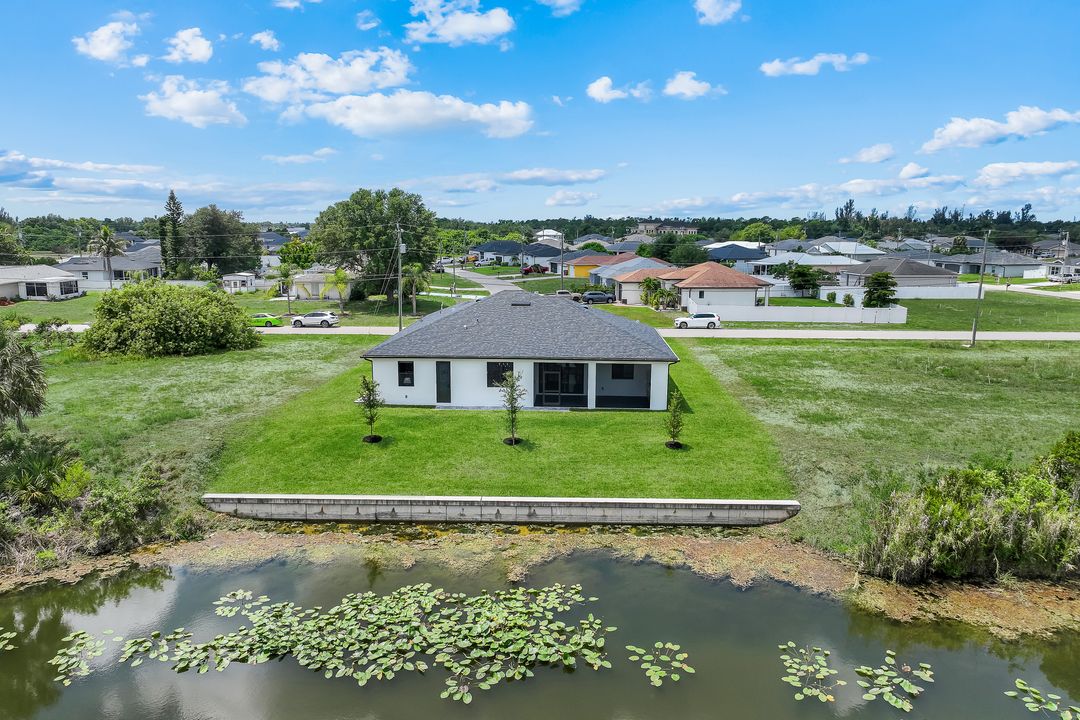 313 NE 5th St, Cape Coral, FL 33990