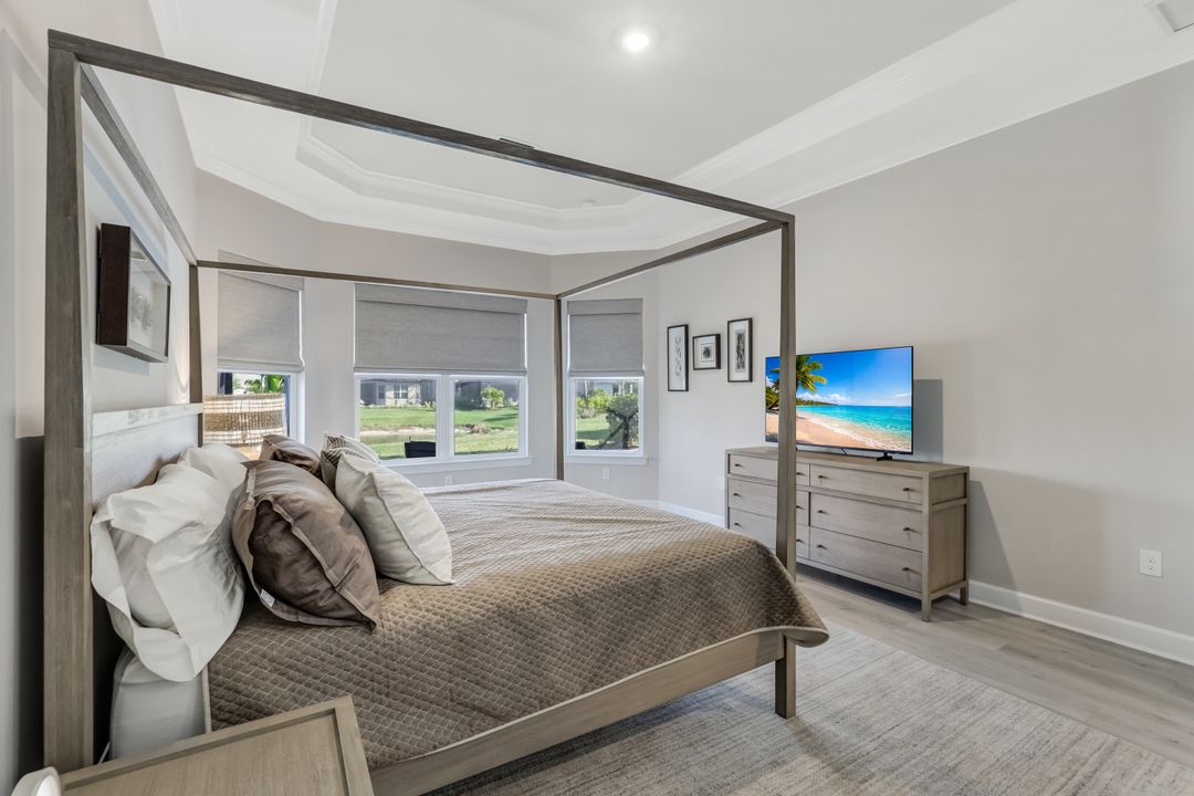 15804 Derna St, Naples, FL 34114