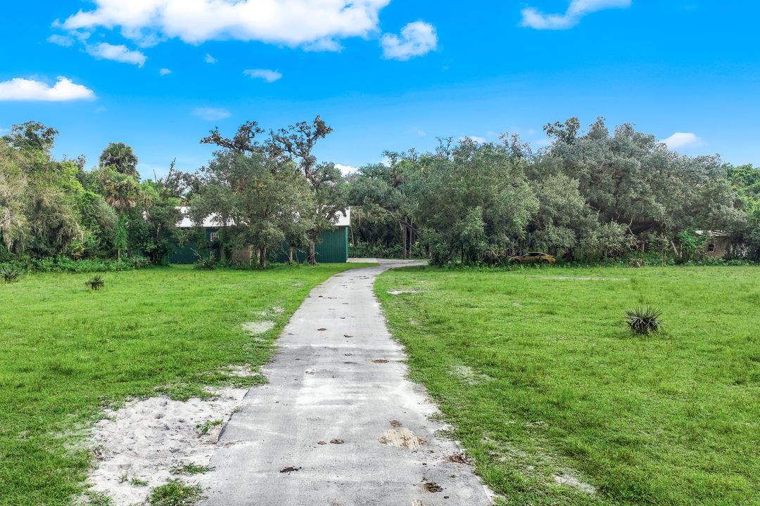 21211 Palm Beach Blvd, Alva, FL 33920