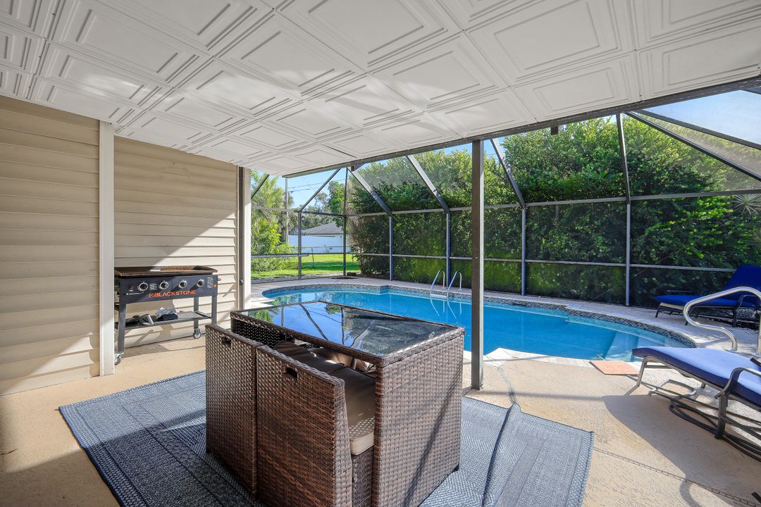 1319 SW 9th Ct, Cape Coral, FL 33991