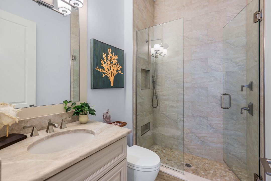 608 El Camino Real #201, Naples, FL 34119