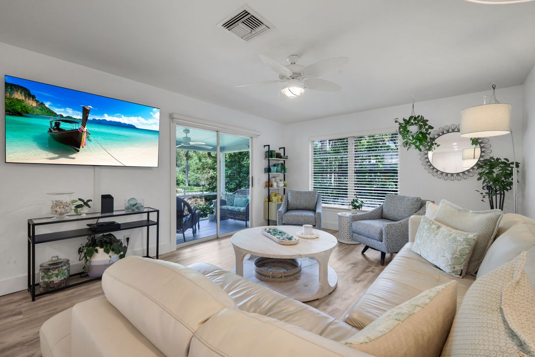 27292 East Dr, Bonita Springs, FL 34135