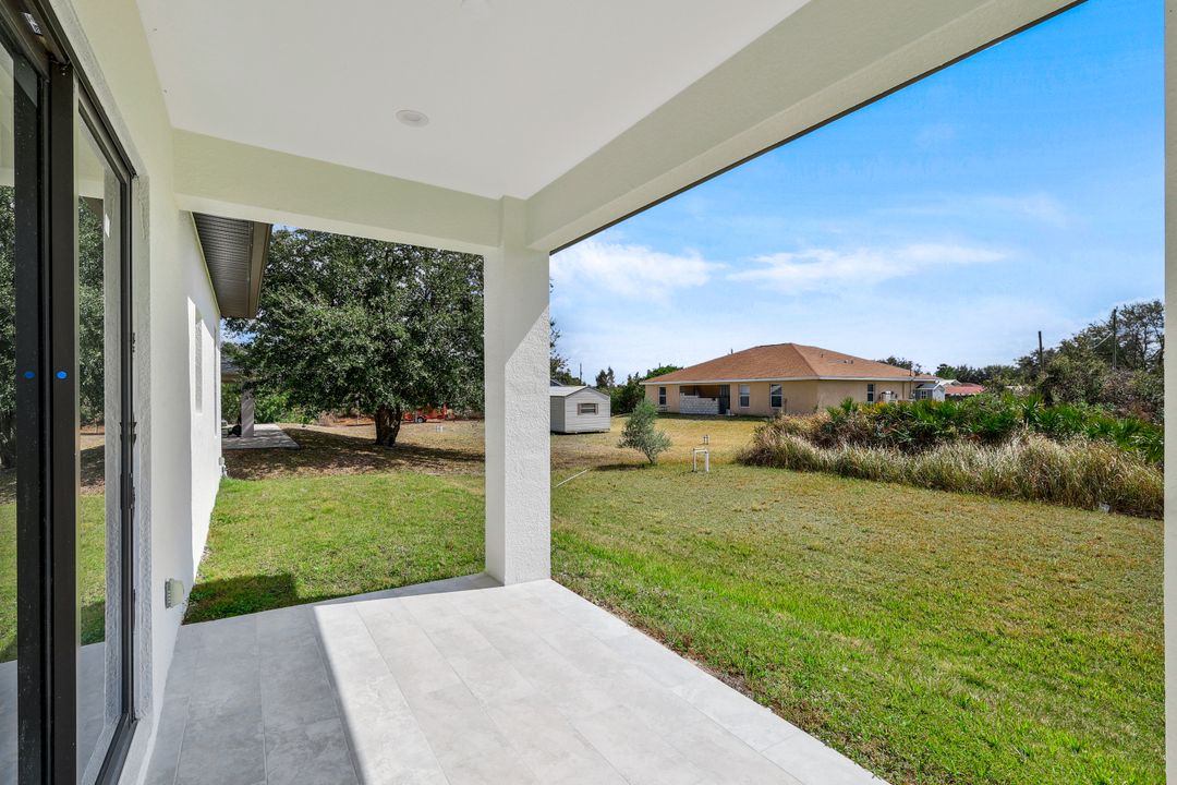 3013 59th St W, Lehigh Acres, FL 33971