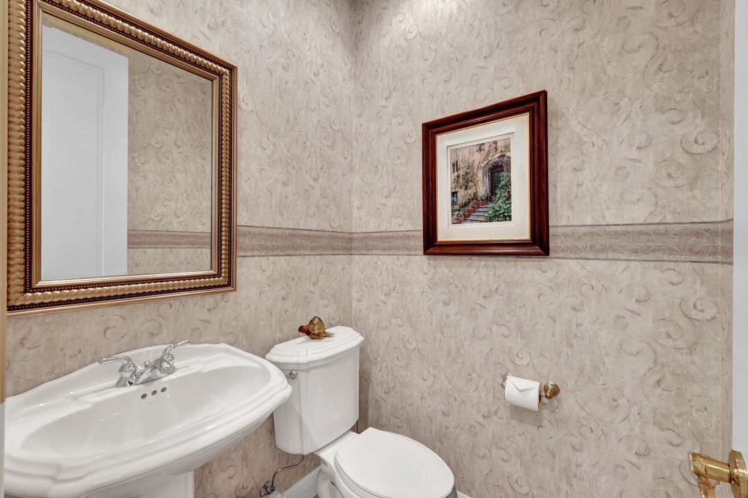 27536 Riverbank Dr, Bonita Springs, FL 34134