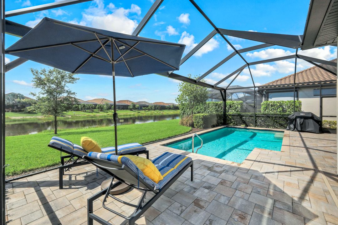 15236 Turin Dr, Naples, FL 34114
