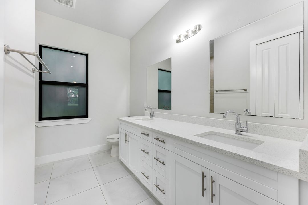 2017 47th Ave NE, Naples, FL 34120